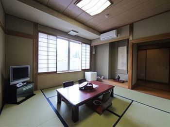 Route-inn -kokudou 18 Gou- 3* Ueda
